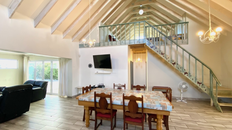 3 Bedroom Property for Sale in Golden Mile Western Cape